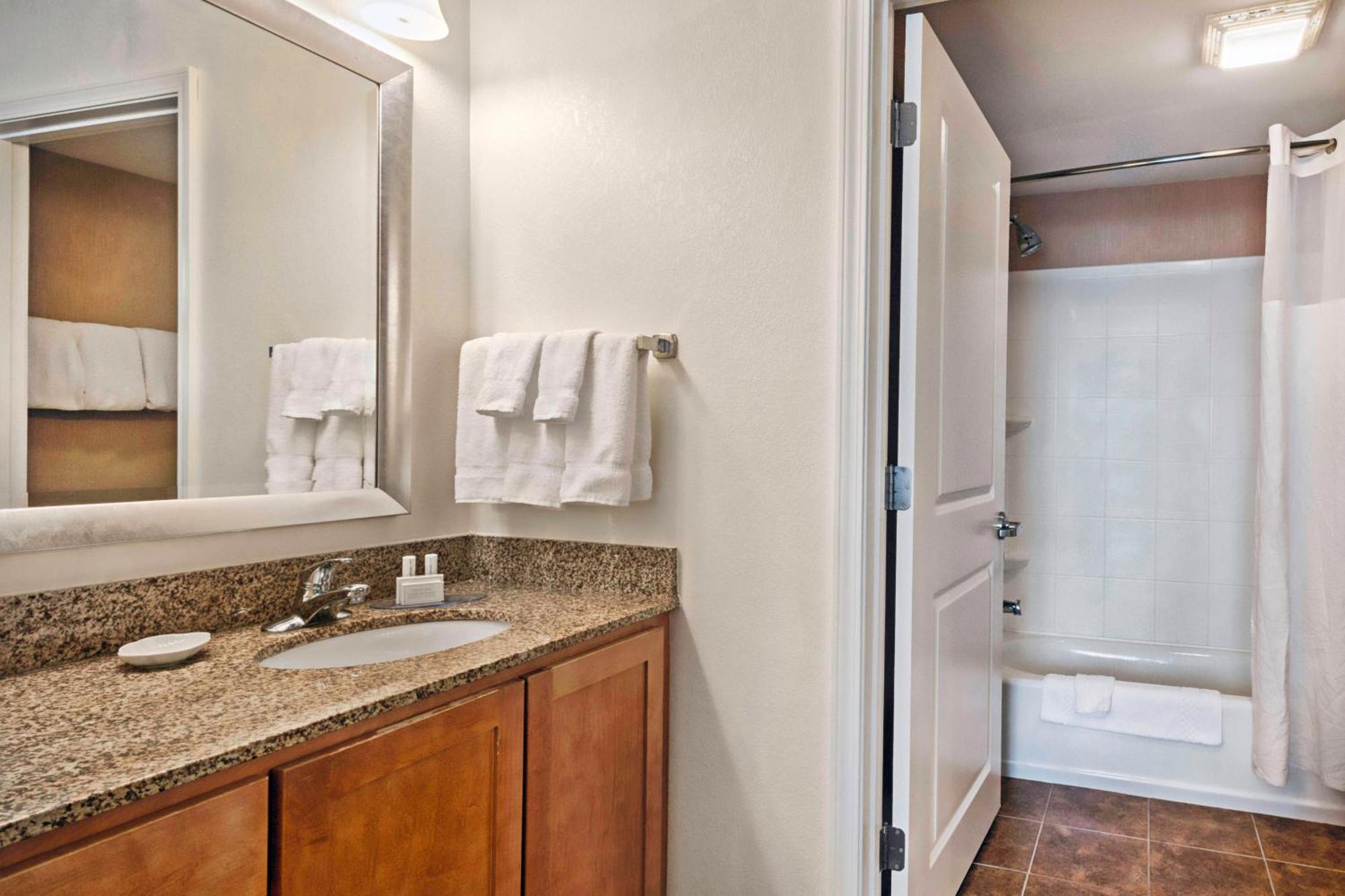 Residence Inn Mt. Laurel At Bishop'S Gate Mount Laurel Bagian luar foto
